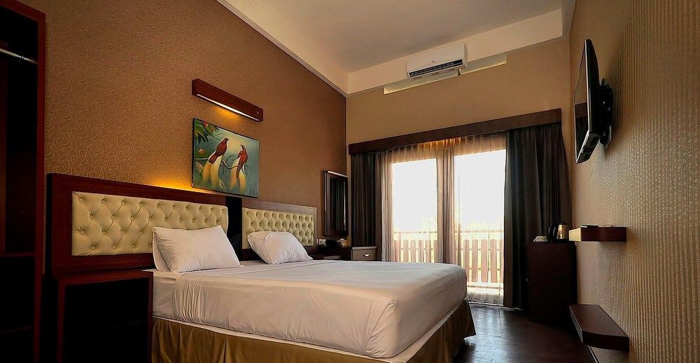 Spencer Green Hotel Batu  Exterior photo
